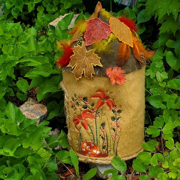 Woodland Fairy and Hut Custom Made - Picture 6 of 13